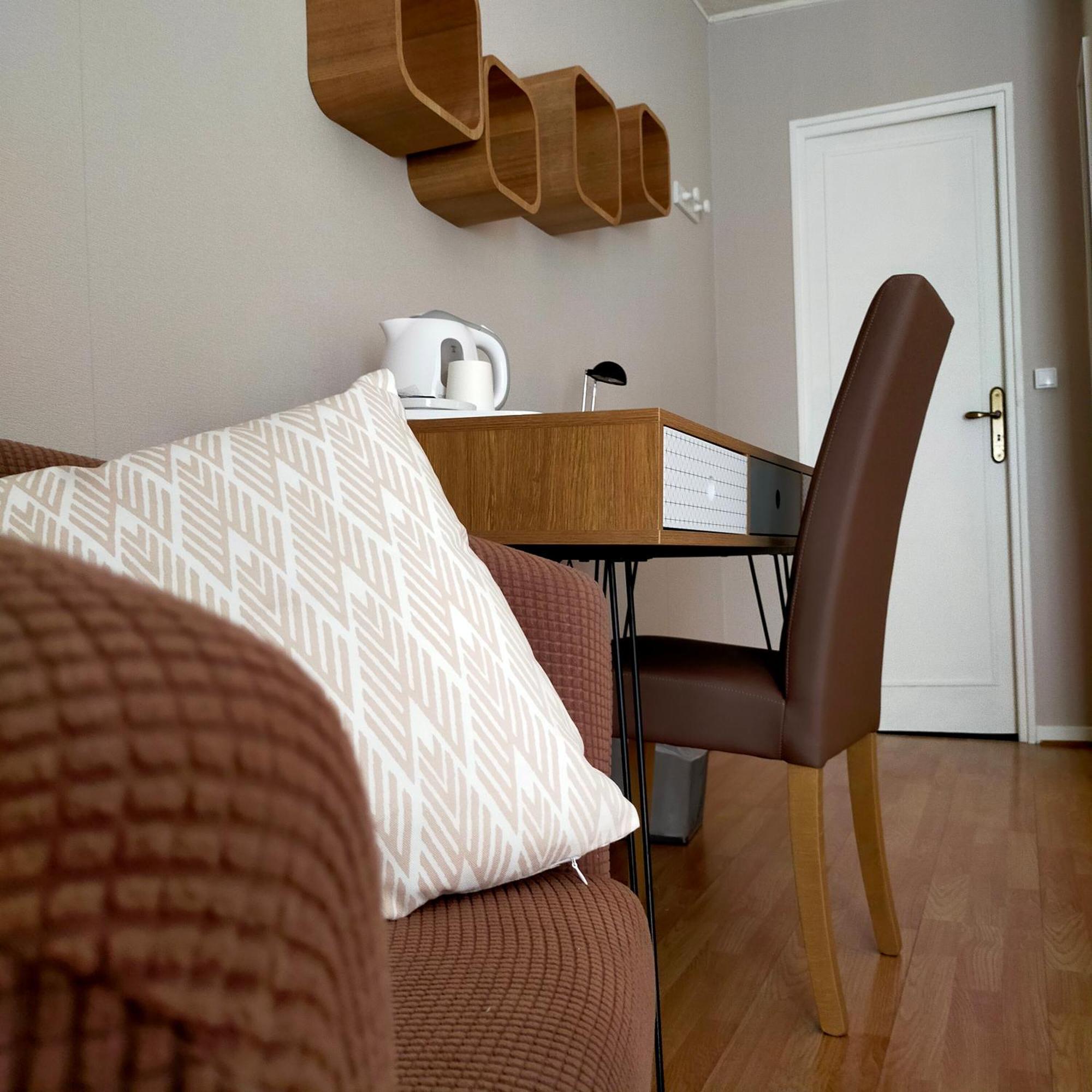 Hotel Les Alpes Allevard Bagian luar foto